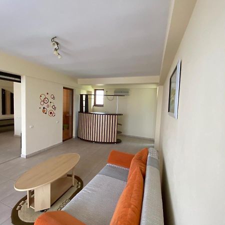 Villa Pescarus 코스티네스티 외부 사진